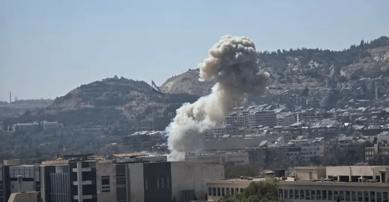13 Injured: Israeli strikes hit Syrian presidential palace and defense HQ in Damascus