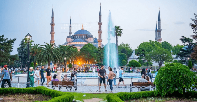 +77,000 Iraqi tourists visit Turkiye in May