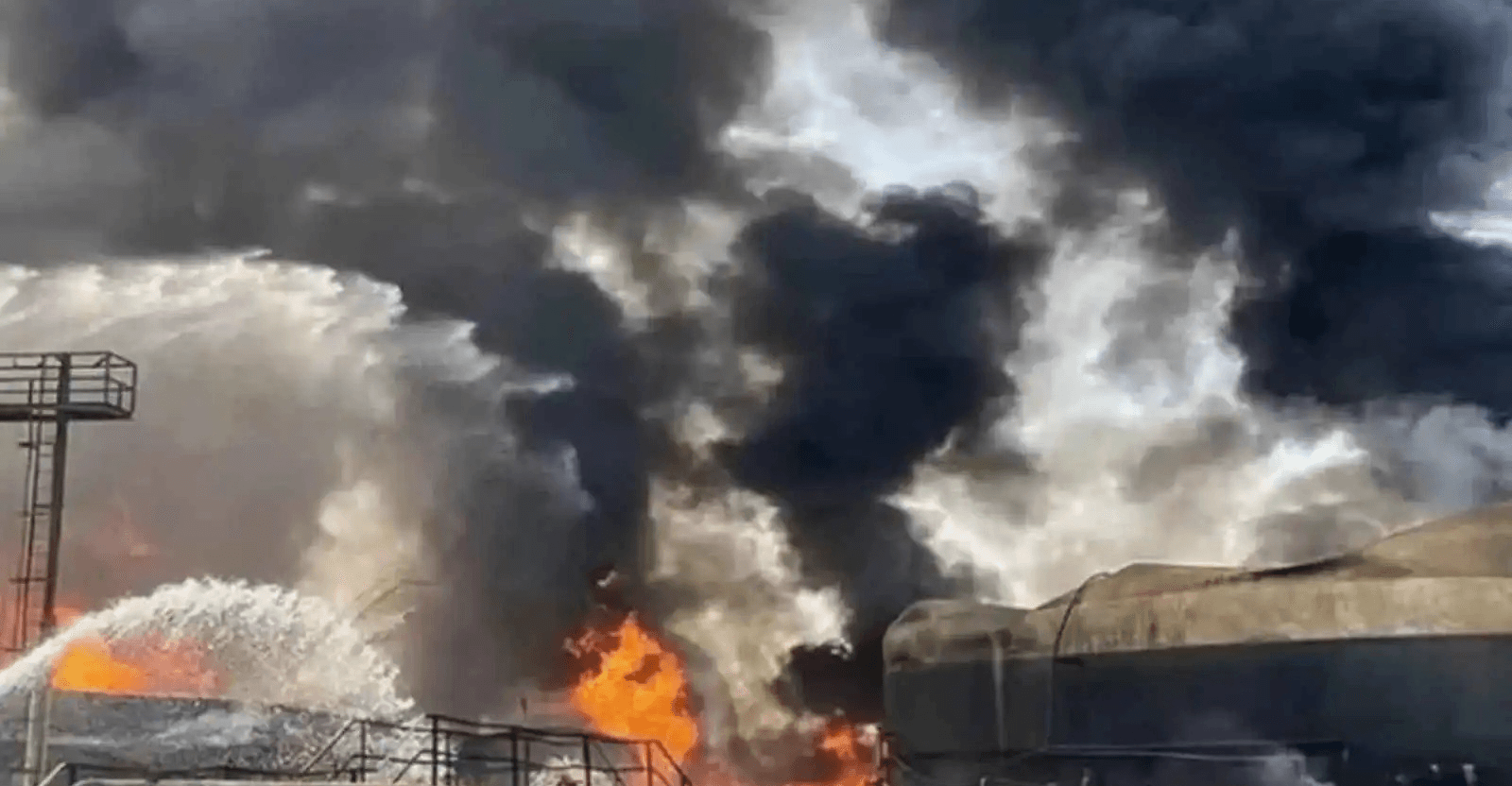 Blaze hits Iranian oil facility near Isfahan