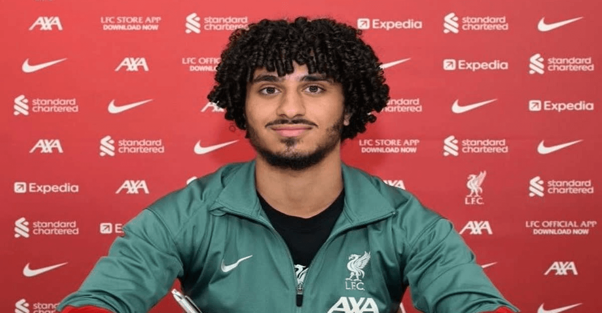 لاعب مصري جديد ينضم لليفربول بعقد احترافي