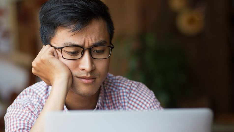 ‘Is S$4,600 acceptable?' — Fresh grad debates about his tech job salary offer in today's job market