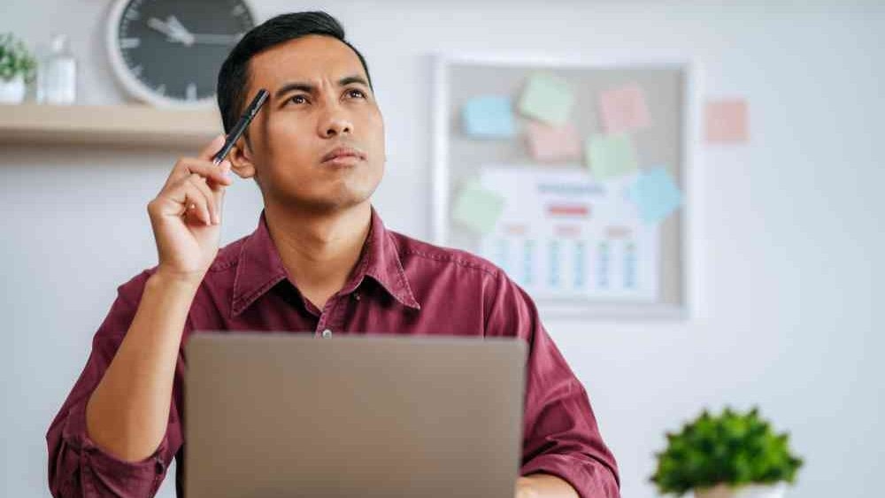 ‘Should I ask for an increment after probation?' — Fresh hire wonders if he should ask for a salary raise after his boss increased his workload
