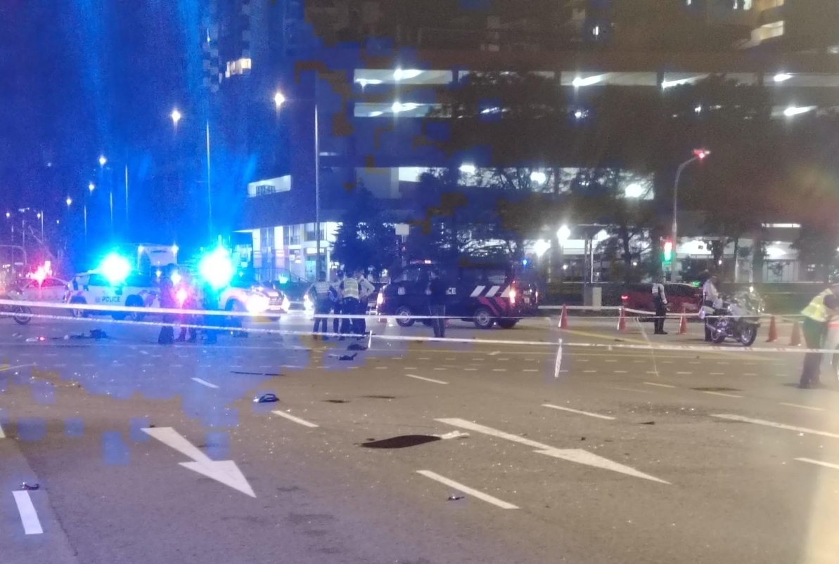 20-year-old motorcyclist dies in Geylang car crash, after running red light and trying to evade police roadbloack