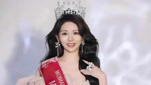 Chinese beauty queen Li SI Xuan sentenced to jail for faking Columbia University credentials to enter HKU