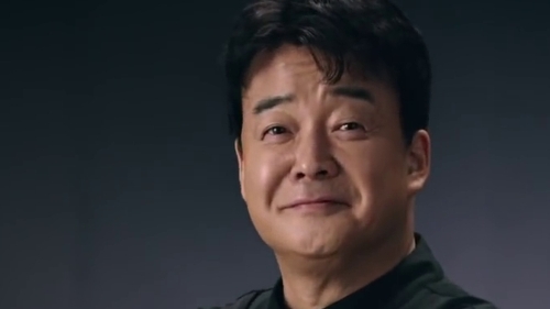 Paik Jong-won of 'Culinary Class Wars' is charged with workplace harassment and breaking food laws