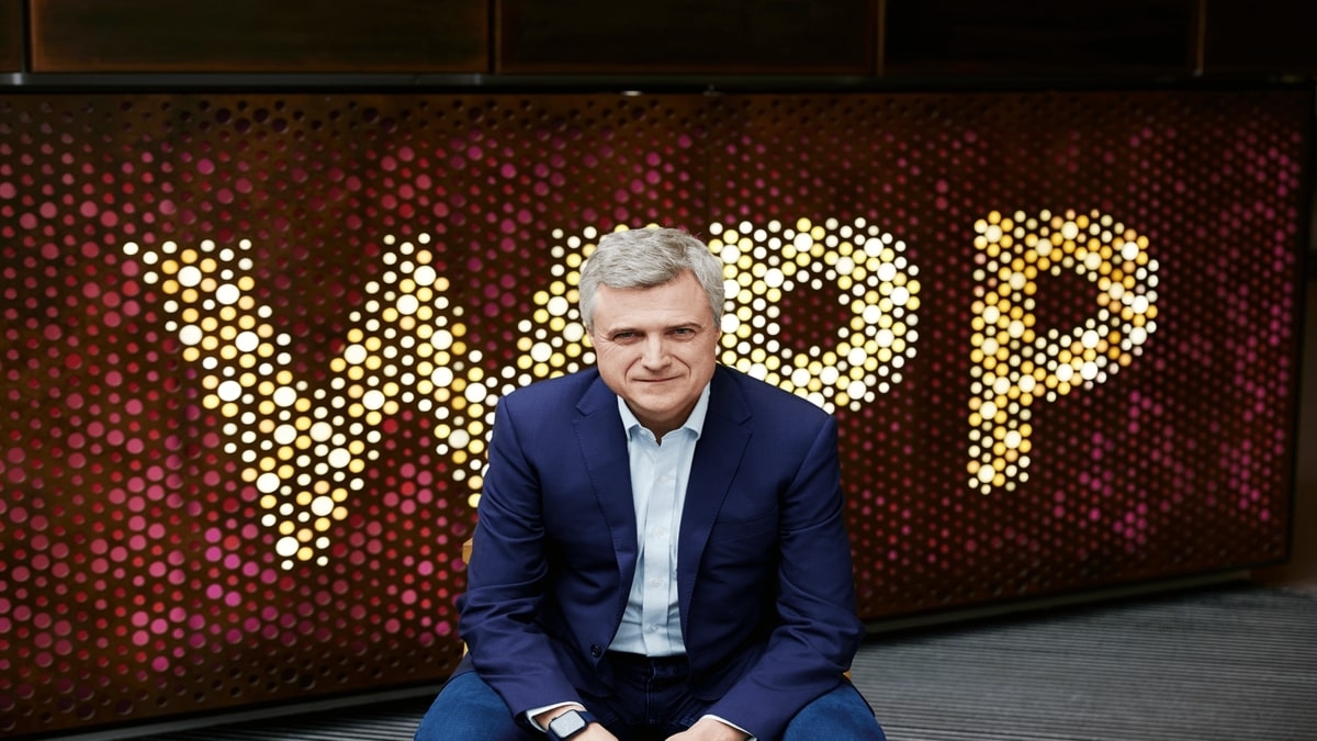 Outgoing WPP CEO says AI is ‘disrupting' the advertising industry and will soon make the world's expertise available to everybody at low cost