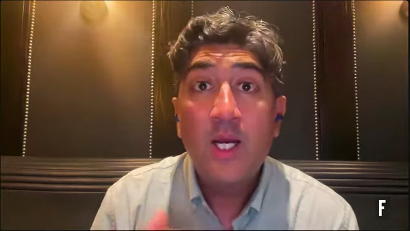‘No one can beat you at being you': LinkedIn exec shares advice for young job seekers in the age of AI