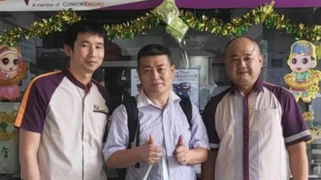 $10,000 cash left on SBS bus miraculously returned to passenger within an hour