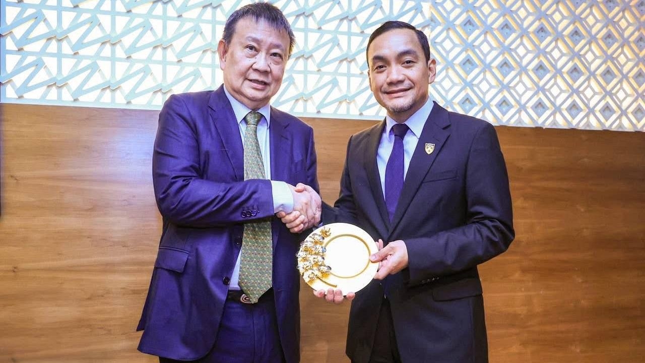 'We admire Singapore deeply': Johor calls for end to rivalry, urges deeper regional partnership