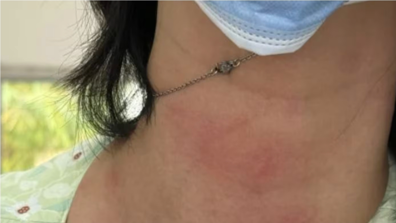 Student chokes teacher after refusing to pick up fallen paper