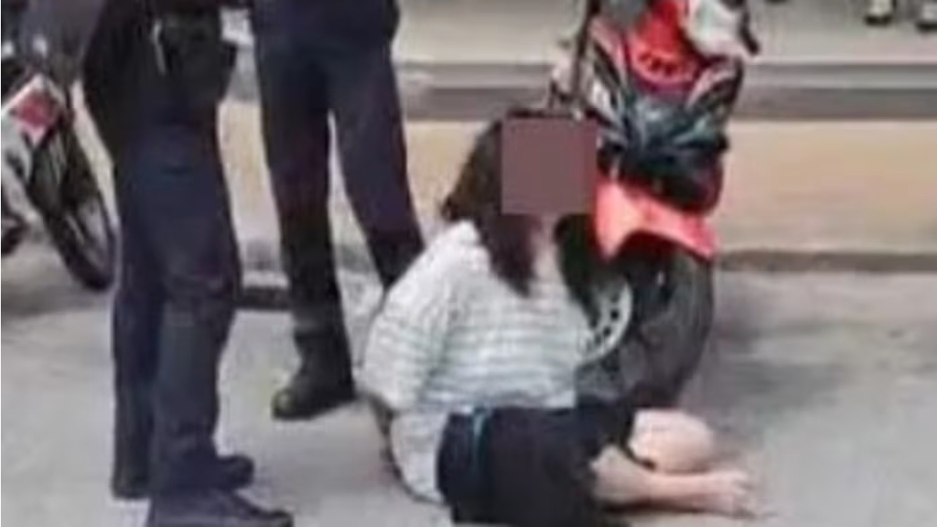 Woman goes on stabbing spree in Selangor Mall, injuring six strangers