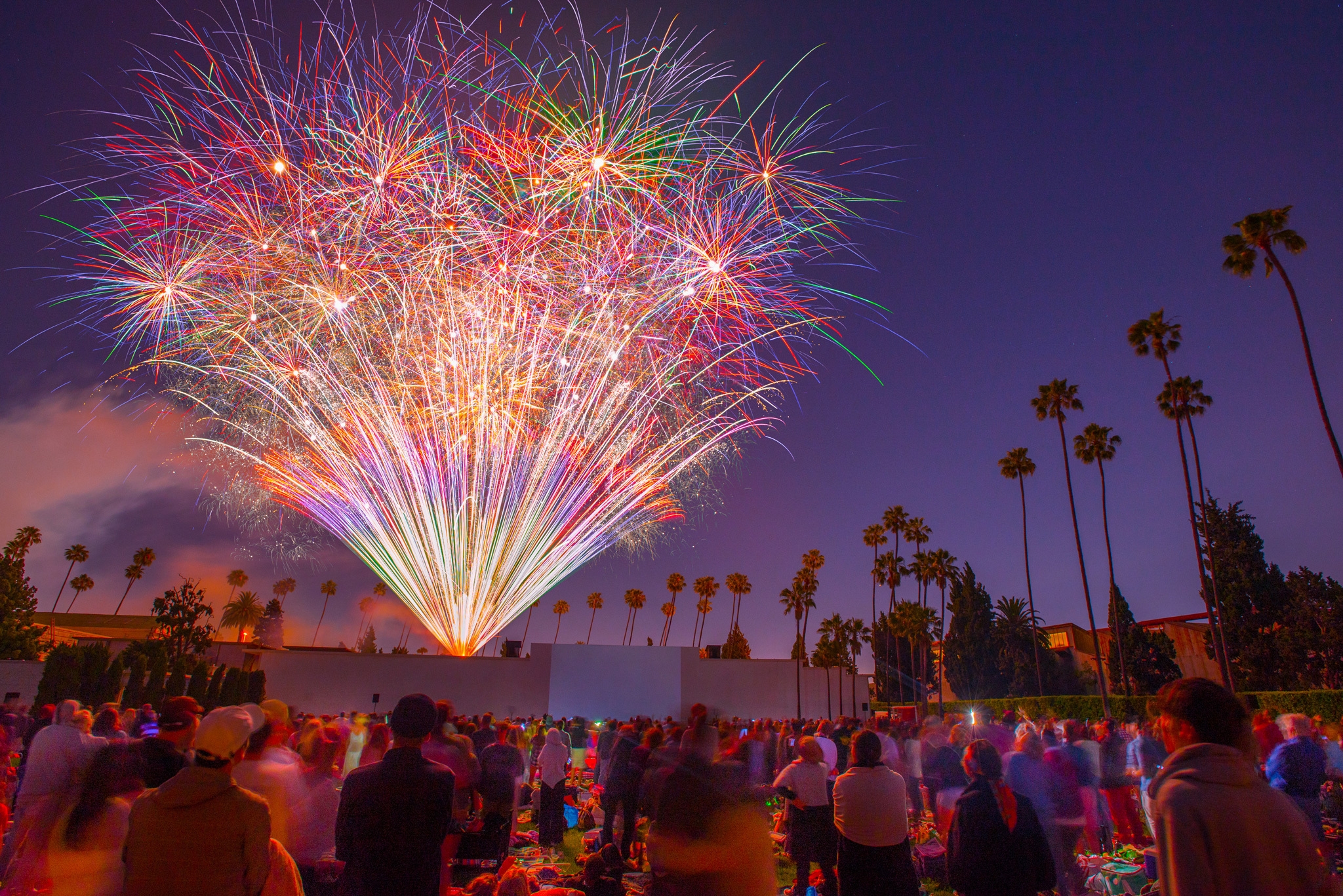 Cinespia is pairing ‘La La Land' and ‘Top Gun' with fireworks this July