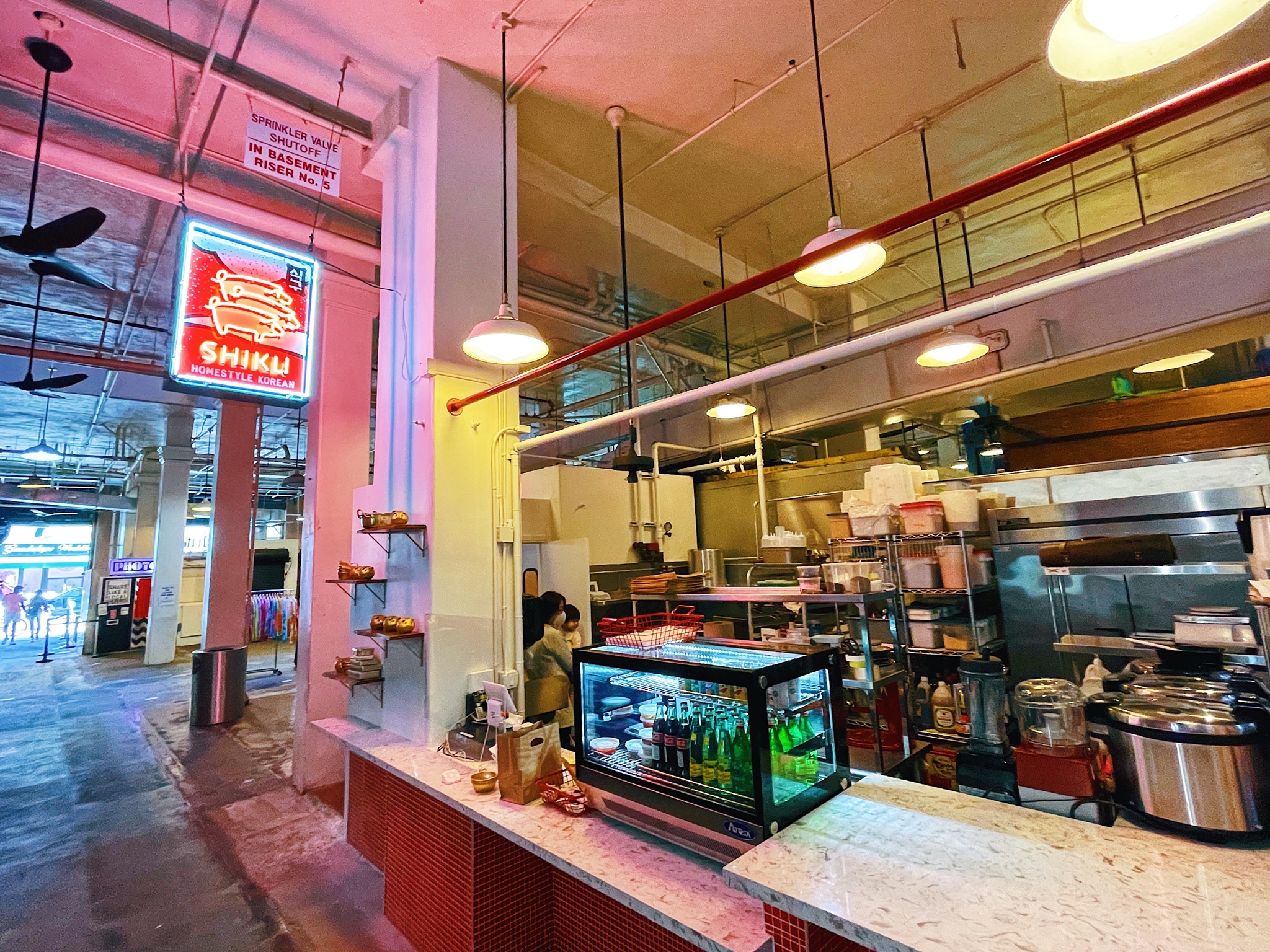 These Downtown L.A. area restaurants are closing early due to the nightly curfew