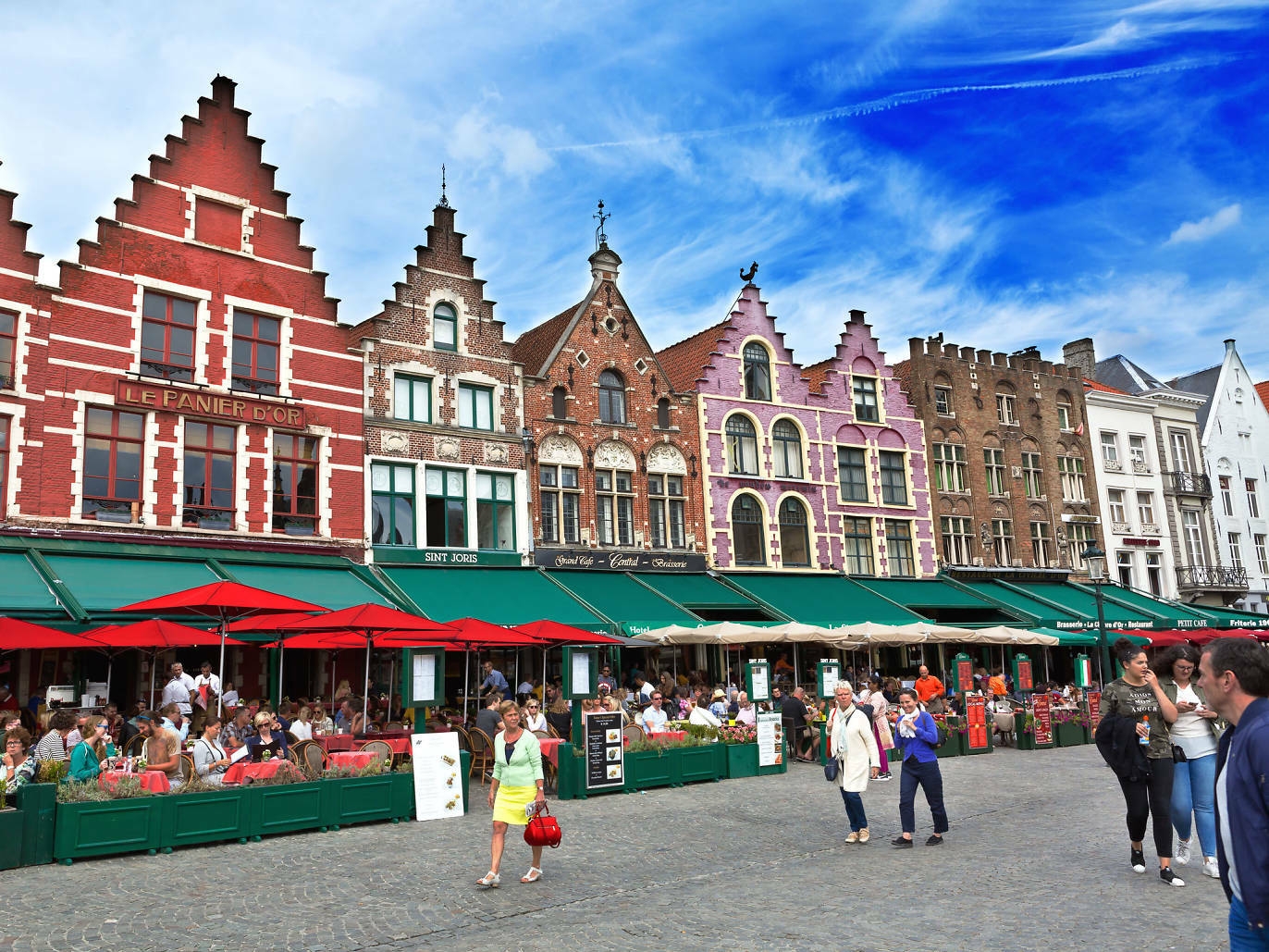 This European city is urging tourists to stop stealing cobblestones