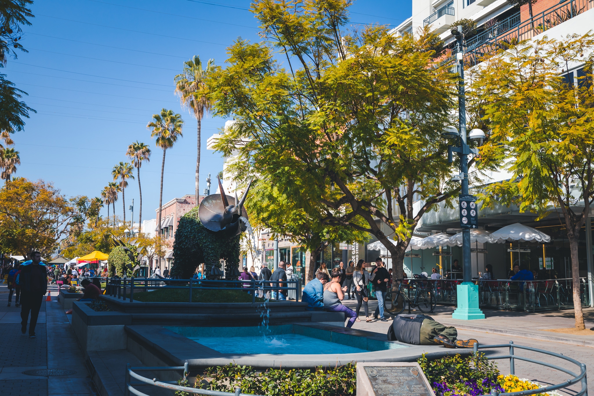 You'll soon be able to stroll 3rd Street Promenade this summer with a cocktail in your hand