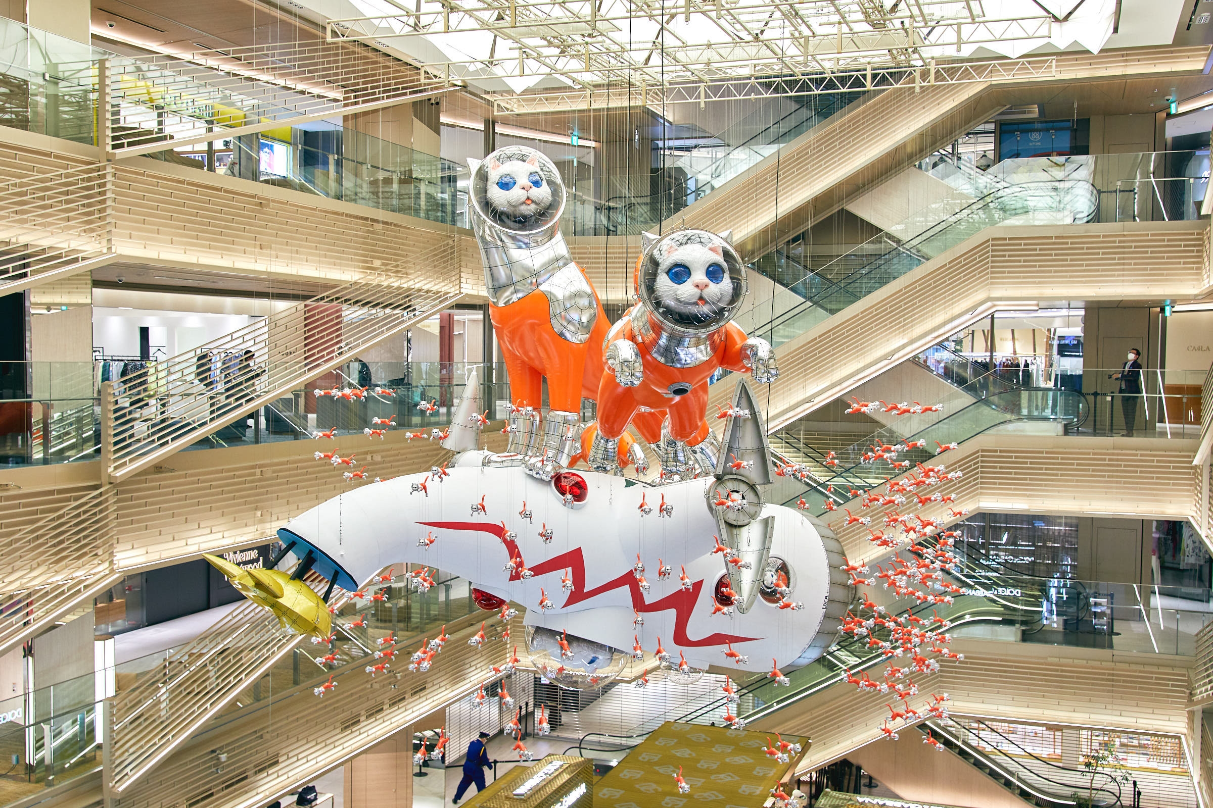 The cute cat astronauts in Ginza Six are leaving after September 7