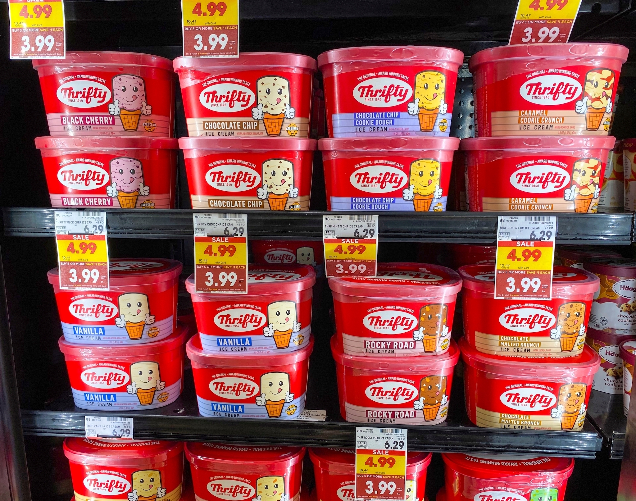 This popular ice cream chain is closing 500 of its stores