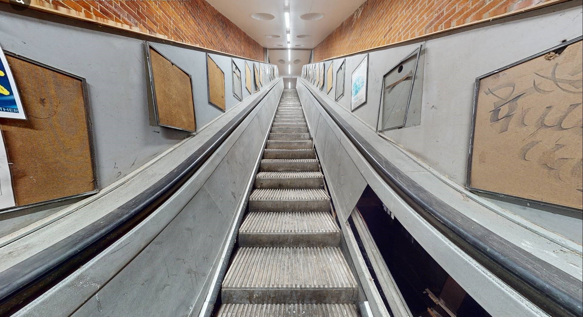Say goodbye to the London Underground's last wooden escalator