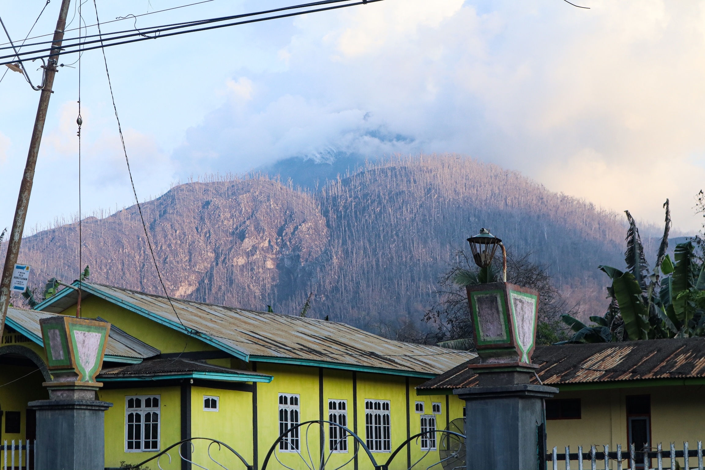 Is it safe to travel to Indonesia? Latest advice following Mount Lewotobi Laki-Laki eruption