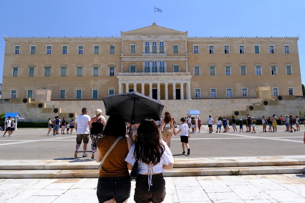 Greece heatwave: What to know if you're travelling to Greece this week