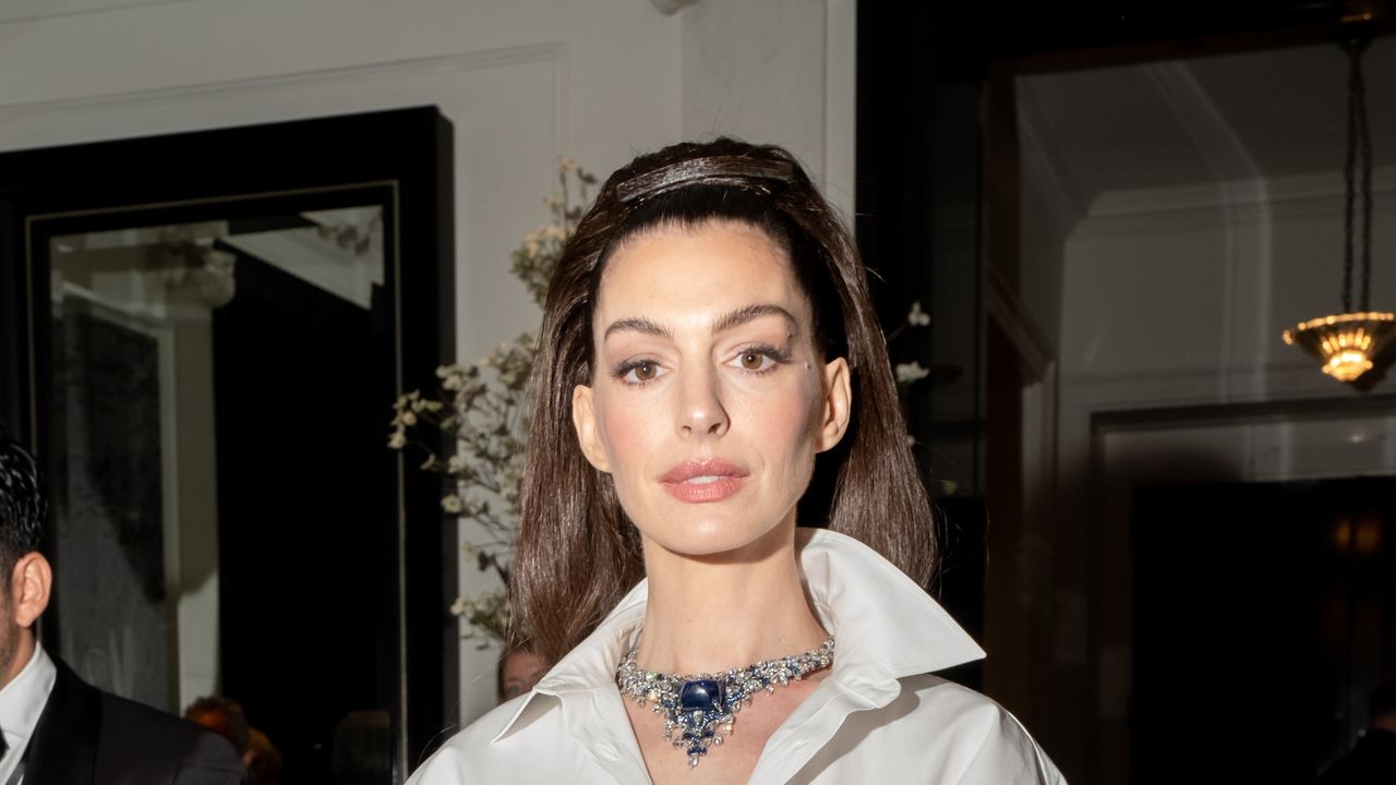 Anne Hathaway Honored André Leon Talley and Carolina Herrera's Friendship at the 2025 Met Gala