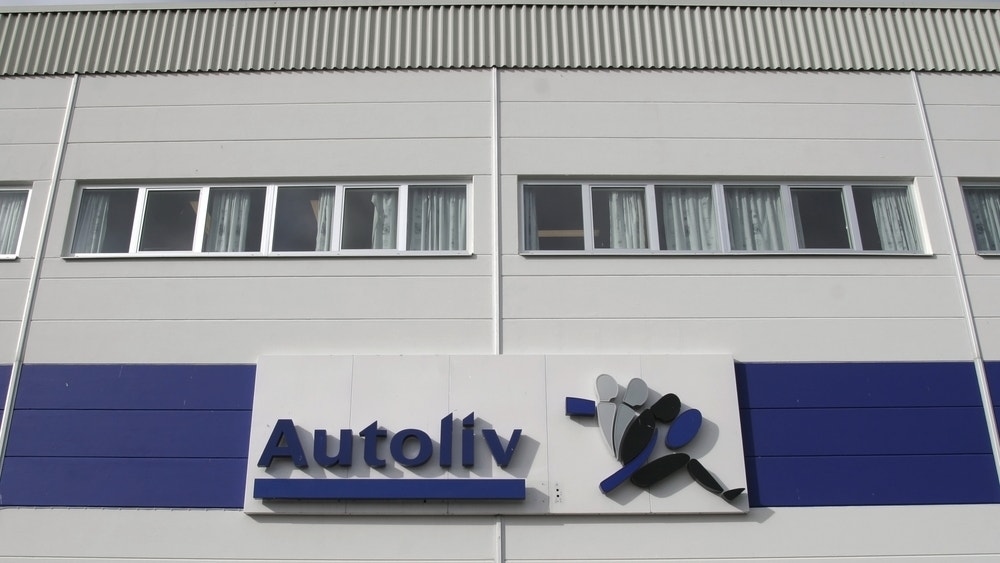 Autoliv's Q2 Pops On Solid Tariff Recovery, But China Overhang Pressures Stock