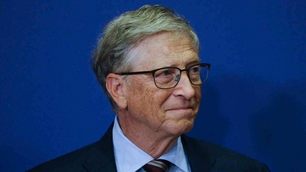 Bill Gates Says Rich Countries 'Owe It To The World' To Get Themselves Down To Net Zero Emissions