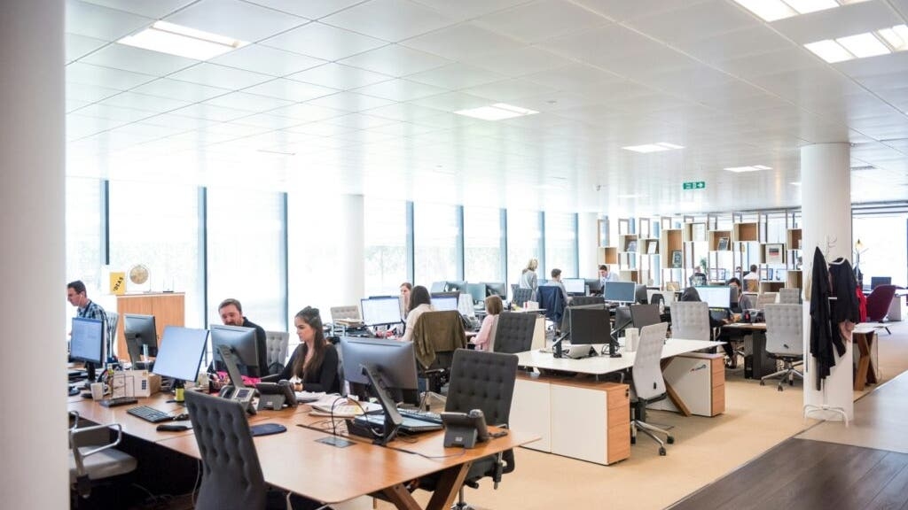 The World's Largest Call Center Company Will Use AI To Scrub Indian Accents To 'Create More Intimacy, Increase Customer Satisfaction'