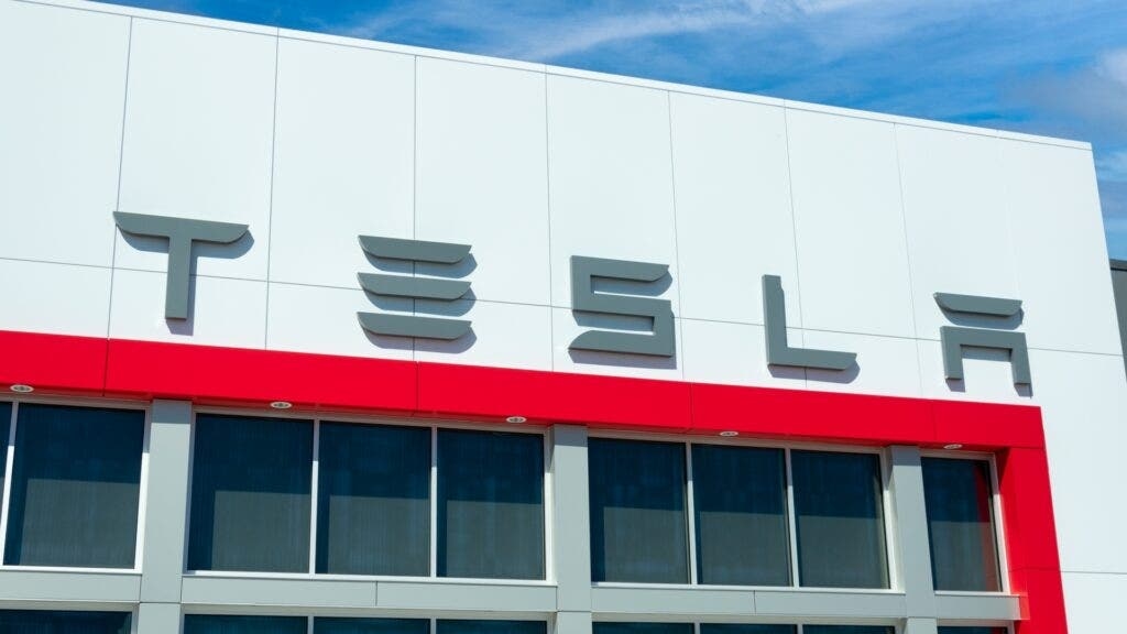 Tesla Sues Ex-Engineer's Startup Over Alleged Theft Of Billion-Dollar Robot Tech: 'Defendants Took A Shortcut: Theft,' Musk's Company Says