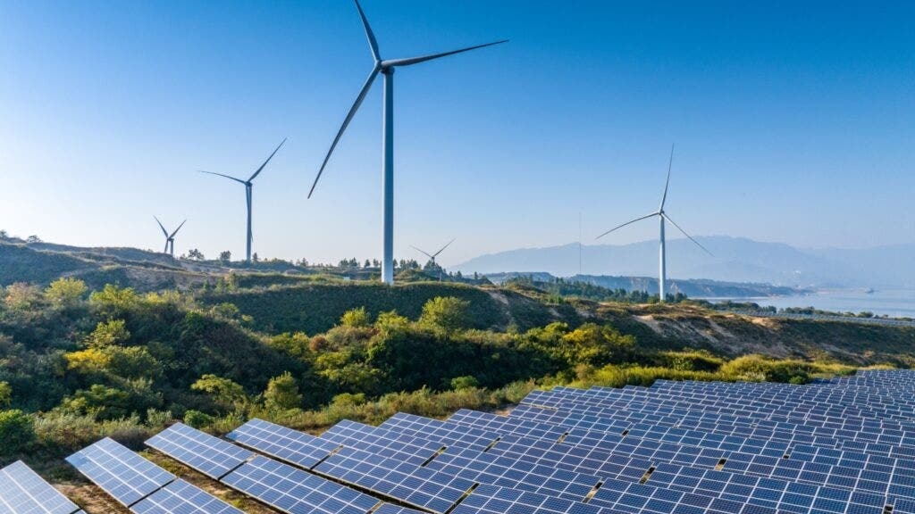 Can Sunrun Weather the Policy Storm? Analysts Weigh Potential Solar ITC Cuts