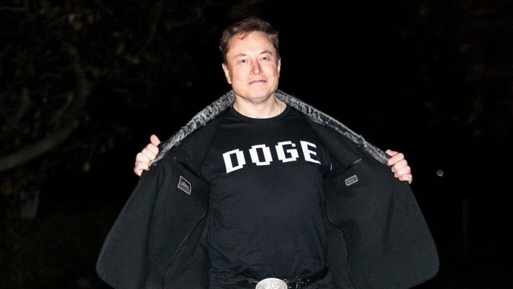 Elon Musk 'Occupies A Continuing Position' And 'Exercises Significant Authority' In Trump Administration, Judge Says: Allows Lawsuit To Proceed