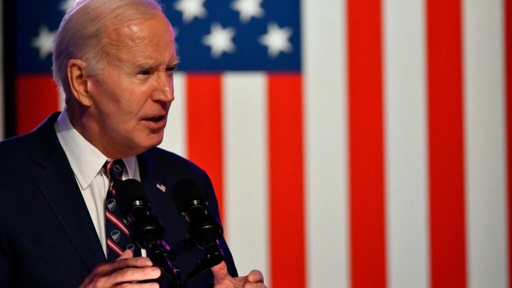 Judge Strikes Down Biden-Era Rule Capping Credit Card Late Fees At $8