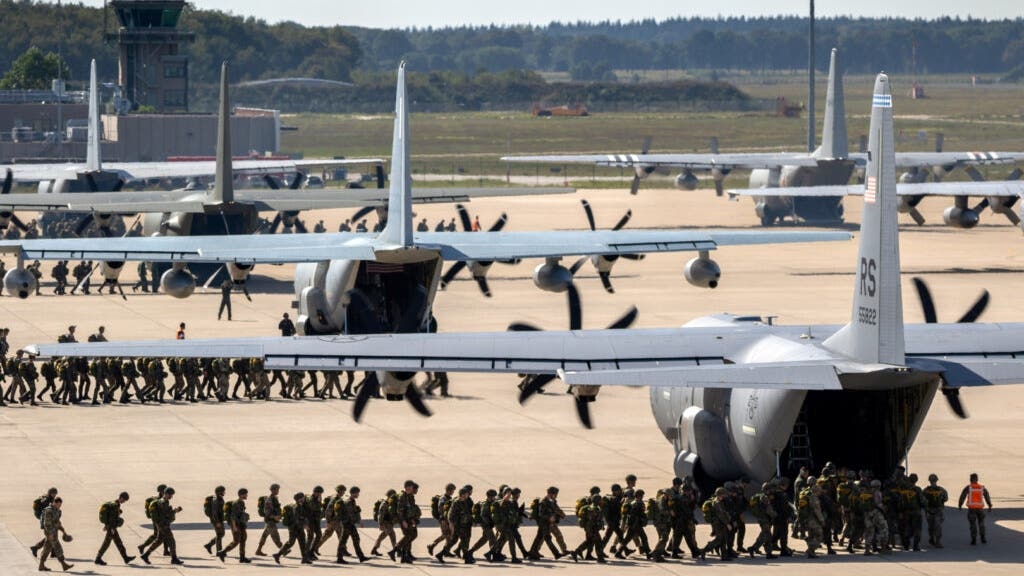 Will Paris Air Show Signal Shift In Aerospace Trade? Analyst Flags EU Tariff Risks, Order Delays