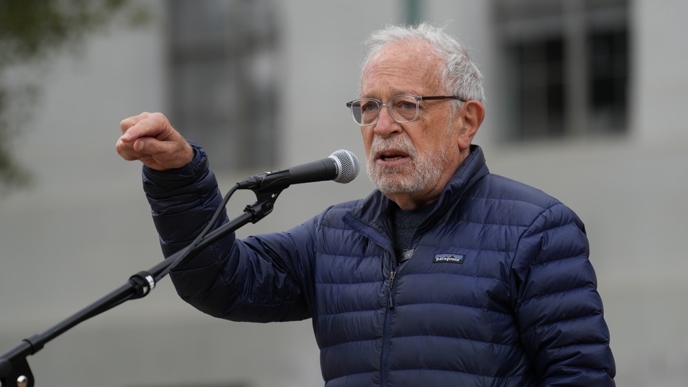 Robert Reich Says 'CEO Pay Is Up 1,085% Since 1978,' Worker Pay Up Only 24%. Asks, Why Is It Always 'We Can't Afford Workers,' But Never CEOs?