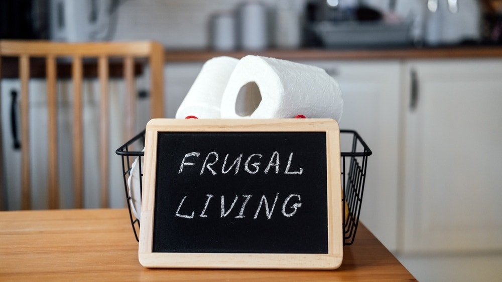 A Redditor Asks If It Makes More Sense To Live With Their Parents For A Few Years Or Move Out Sooner: 'We're Aiming To Save $200,000 Or More'