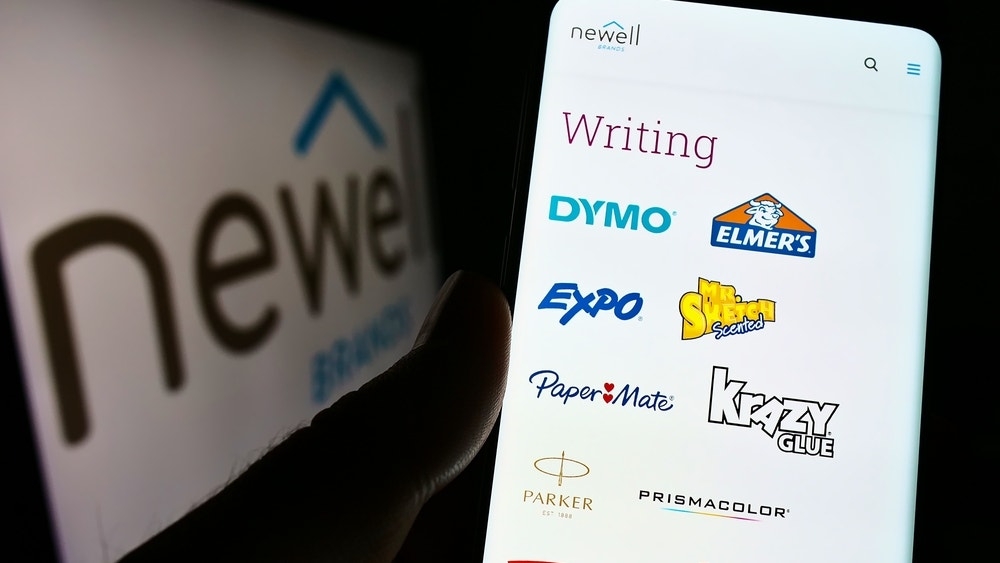 Newell Brands Tariff Sensitivity Analysis Shows 125% China Tariff Impact, Stock Tumbles