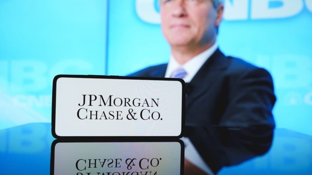 JPMorgan Chase To Open New 'Elevated Concierge Type Of Service' Brick-And-Mortar Locations To Woo Wealth Clientele