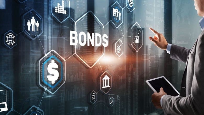 Bond ETFs Outshine Equities In Weekly Flows As Rate Cut Bets Build