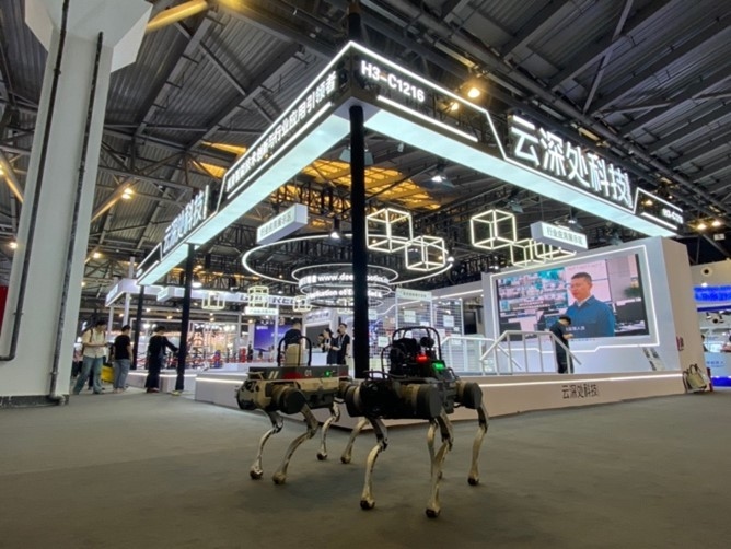 DEEP Robotics Showcases Core Technologies & Real-World Applications of Embodied Intelligence Robots at WAIC 2025