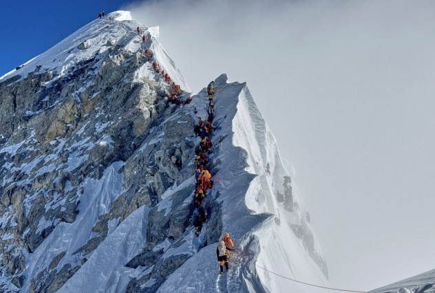 Innovation or dangerous: Xenon gas use to scale Mount Everest faster stirs debate