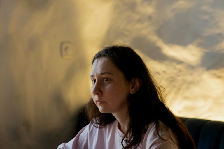 'My duty': Young Ukrainian women reporting from the front