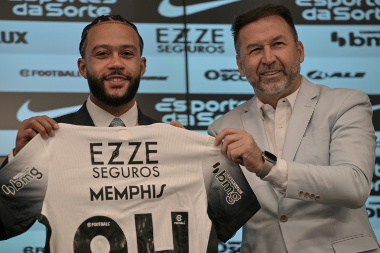 Corinthians kick out president over corruption charges