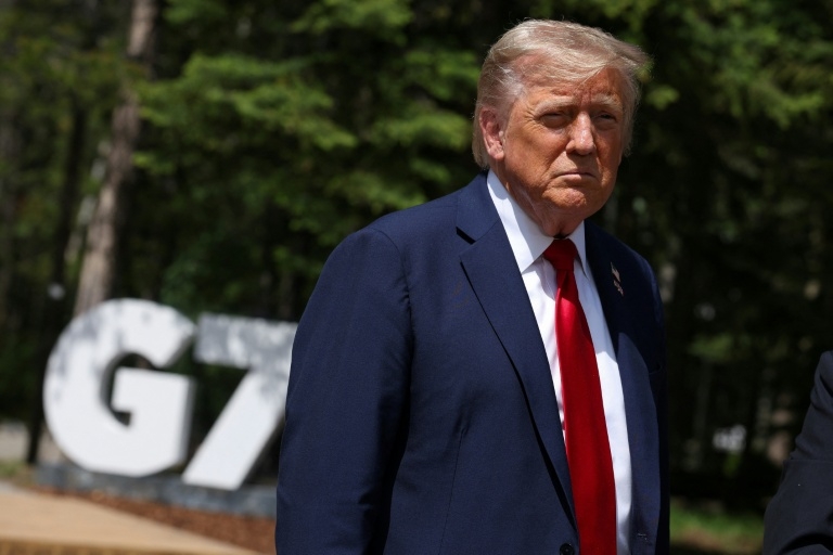 Oil prices jump after Trump's warning, stocks extend gains