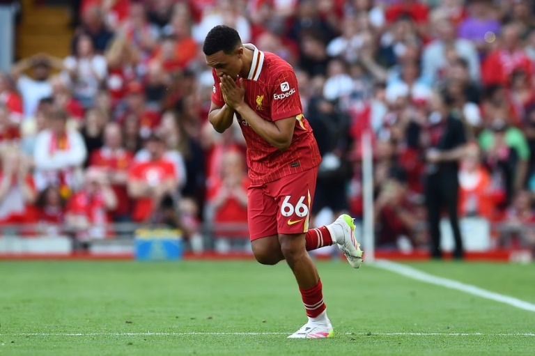 'Not nice' to hear Alexander-Arnold booed by Liverpool fans: Robertson
