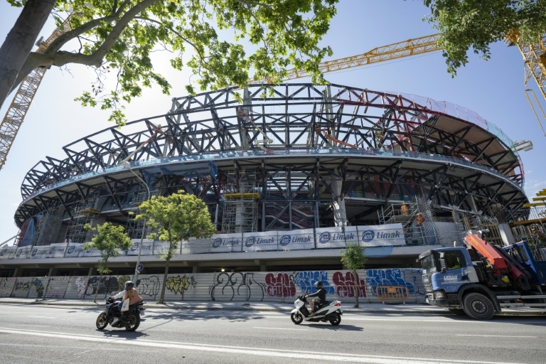 Barcelona announce Camp Nou return for August 10