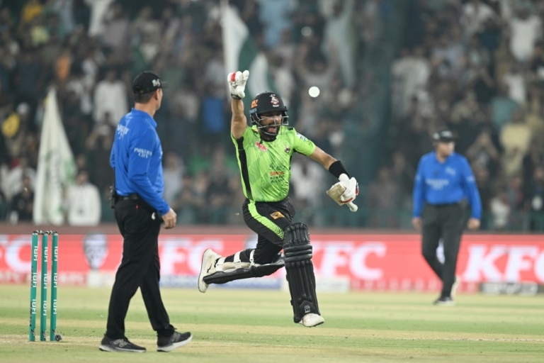 Journeyman Raza blasts Lahore Qalandars to Pakistan Super League title