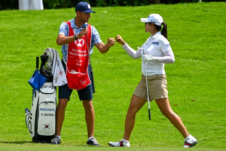 South Korea's Kim A-lim grabs LPGA lead in windy Singapore