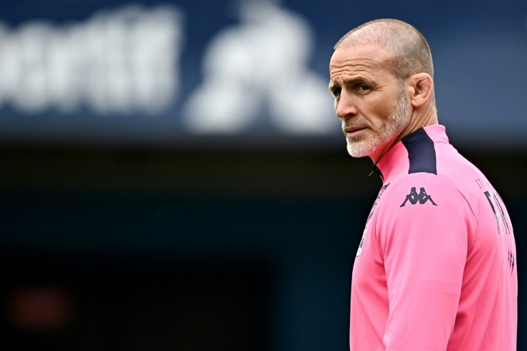 Stade Francais owner backs Gustard after relegation scare