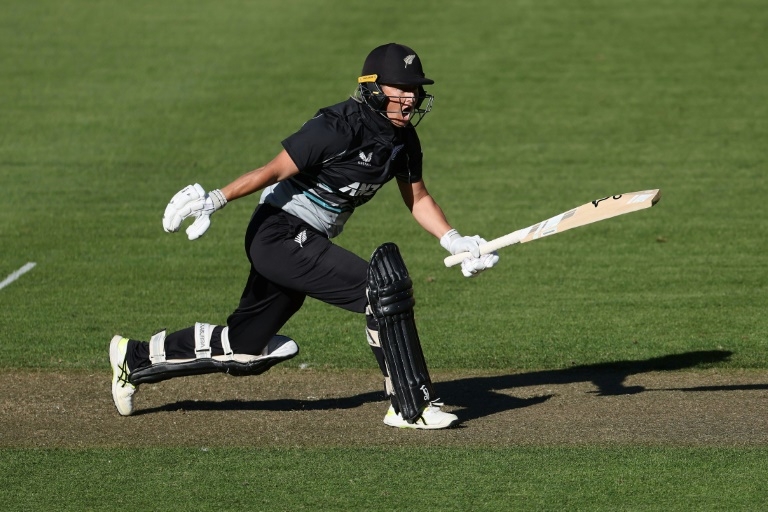 New Zealand women's captain Sophie Devine to retire from ODIs