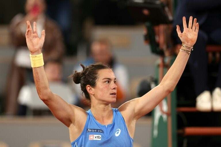 France's Boisson wins maiden WTA title in Hamburg